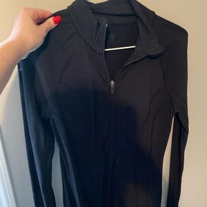 Long sleeve athletic top